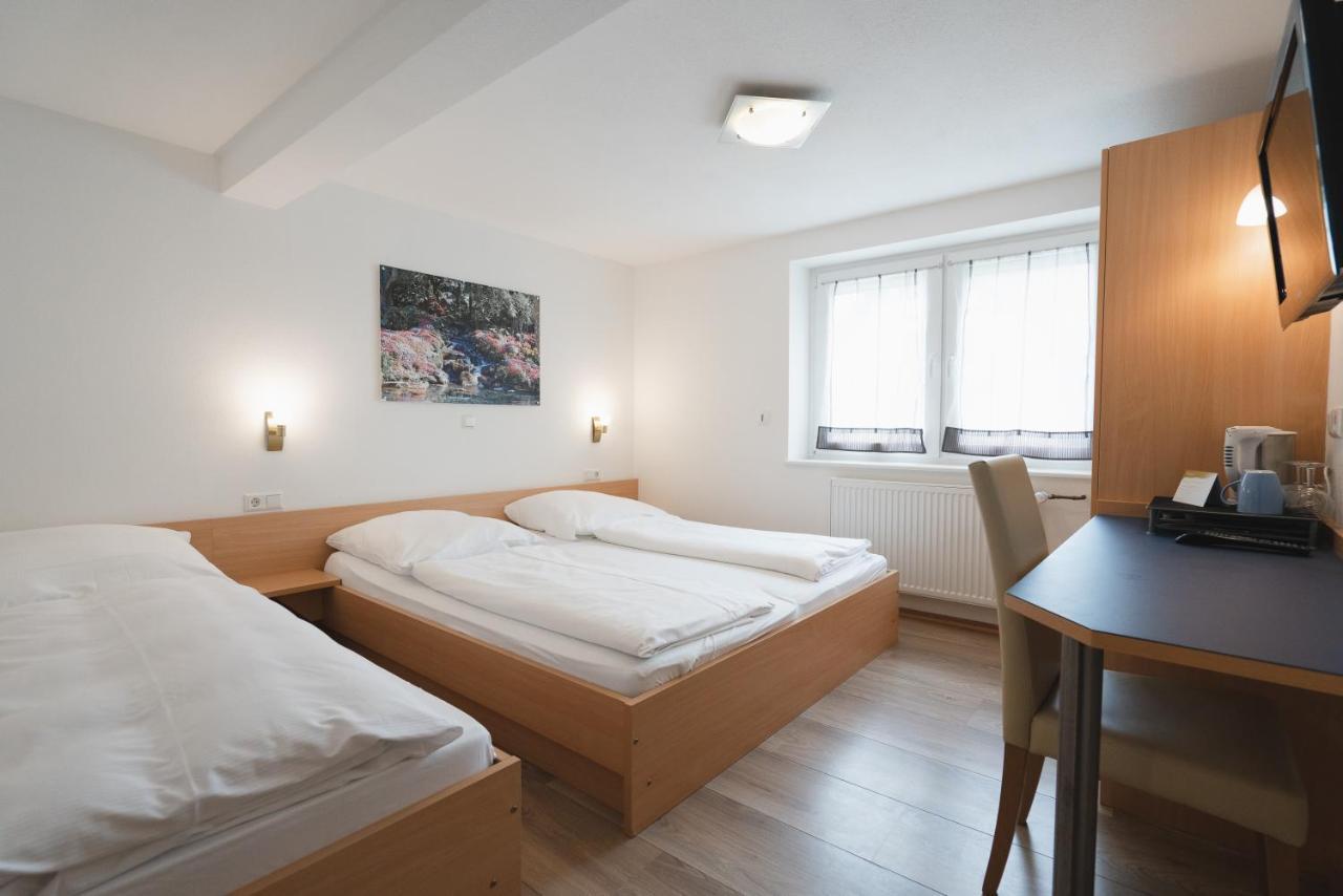 Park Hotel & Gaestehaus Rust Ngoại thất bức ảnh