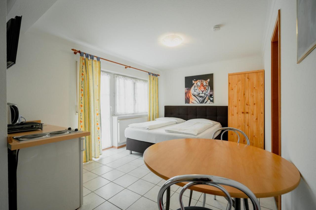 Park Hotel & Gaestehaus Rust Ngoại thất bức ảnh
